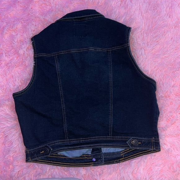 Cropped jean vest - Picture 2 of 4